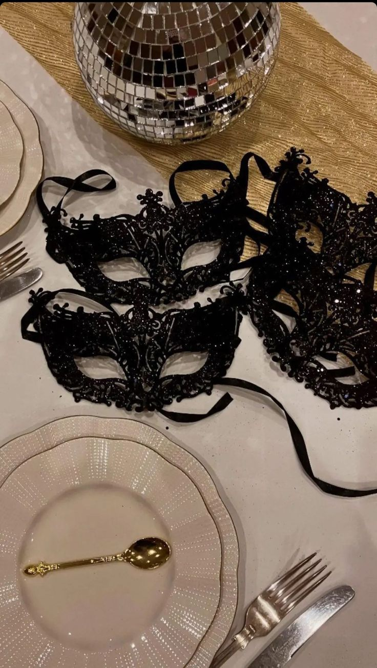 Атмосфера венецианского карнавала